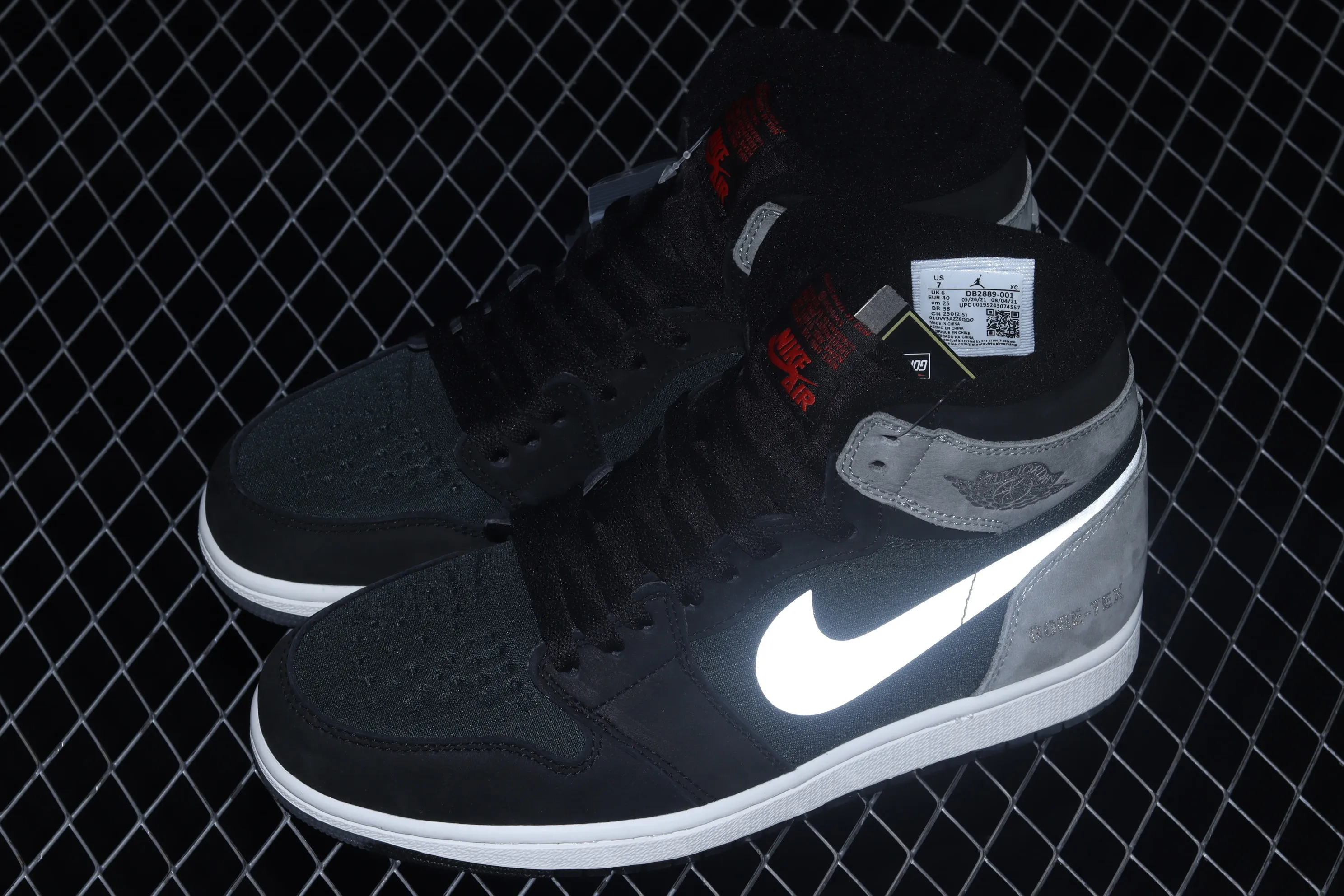 All Categories Air Jordan Jordan Series Basketball Shoes Air Jordan 1 High Air Jordan 1 Retro AJ1 Joe 1 Premium Black Gray 3M Reflective High Top Basketball Shoes DB2889-001